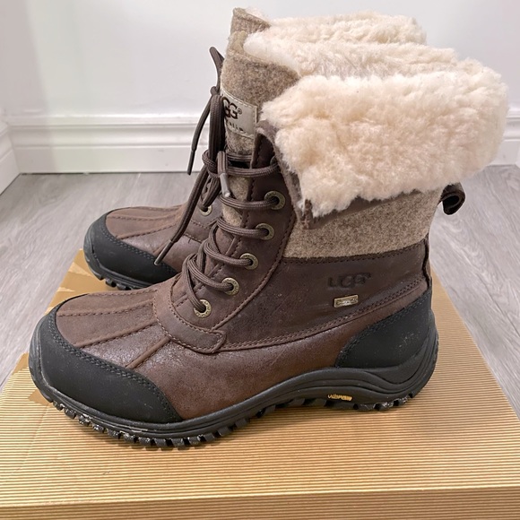 UGG Adirondack II Boots in Stout - Picture 3 of 9